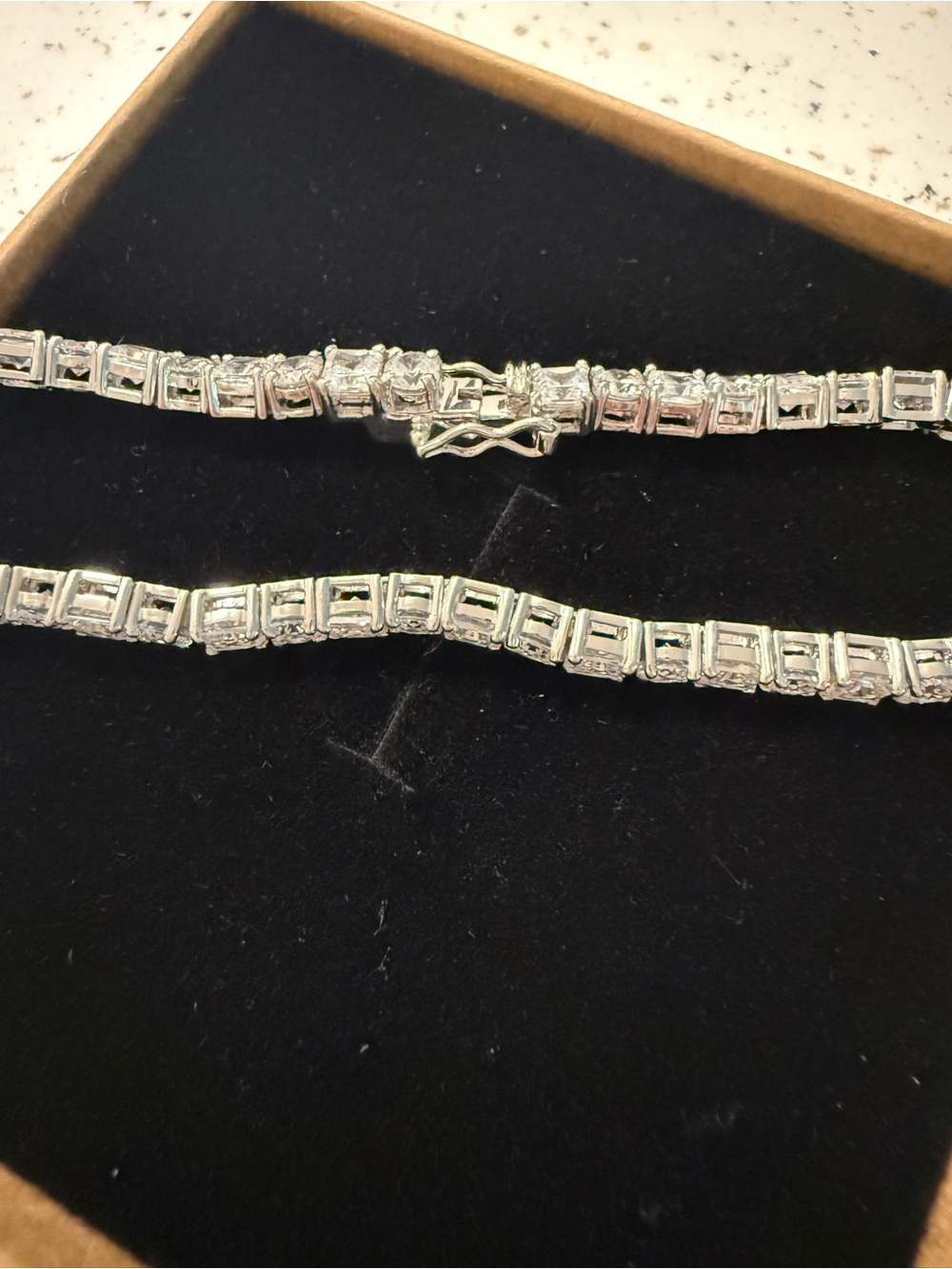 925 Thailand Stamped princess cut tennis bracelet. - Picture 6 of 7